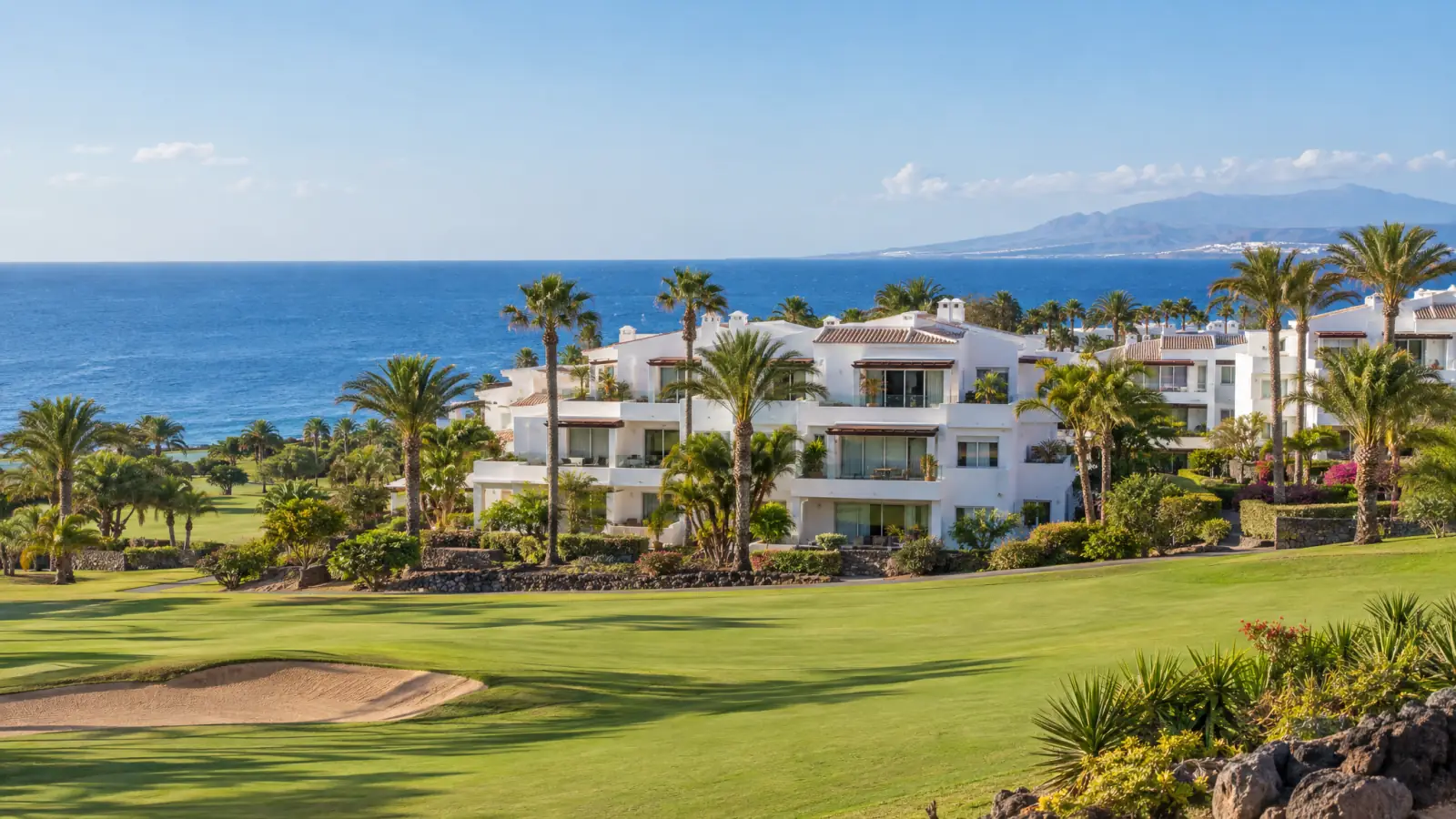 Complejo de apartamentos en Golf del Sur, San Miguel de Abona, junto al campo de golf (recreación ilustrativa)
